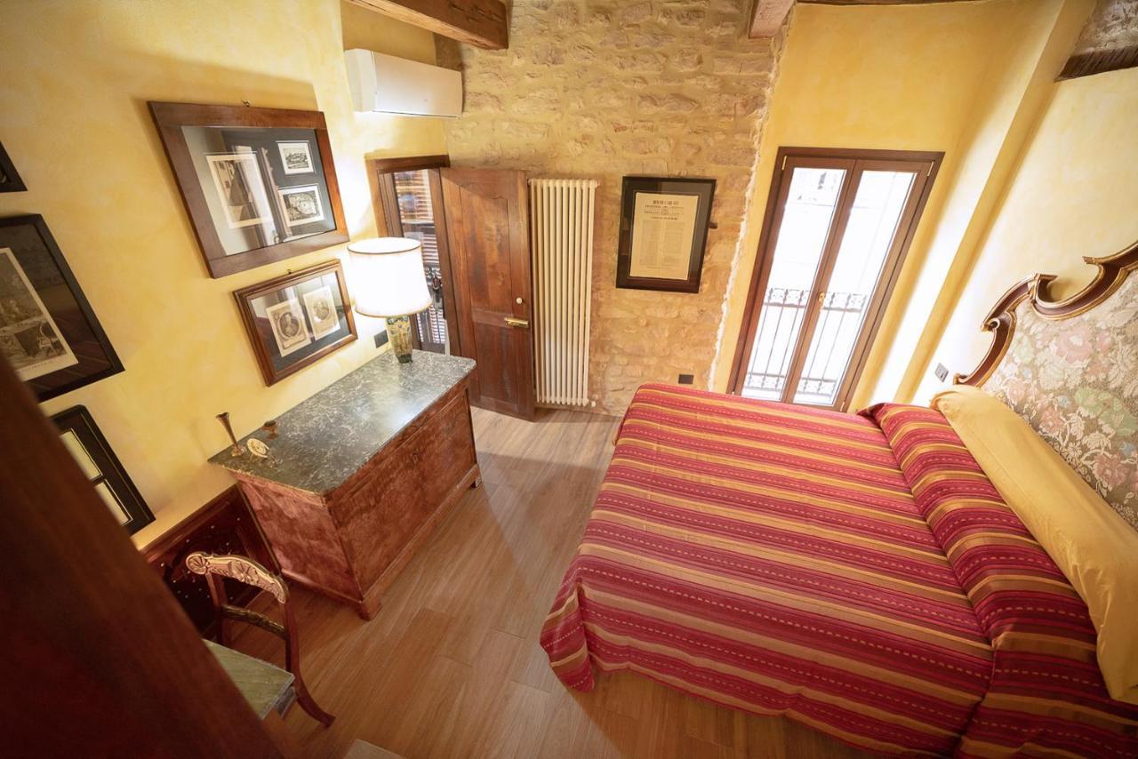 Degli Alessandri House Sassoferrato Luaran gambar