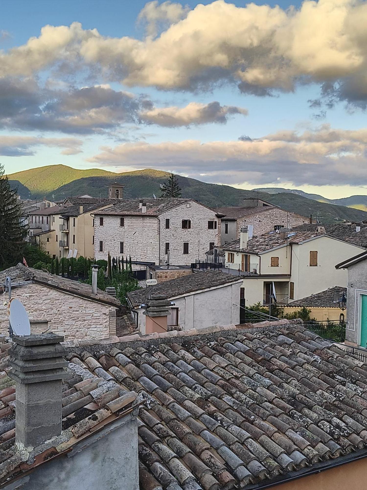 Degli Alessandri House Sassoferrato Luaran gambar